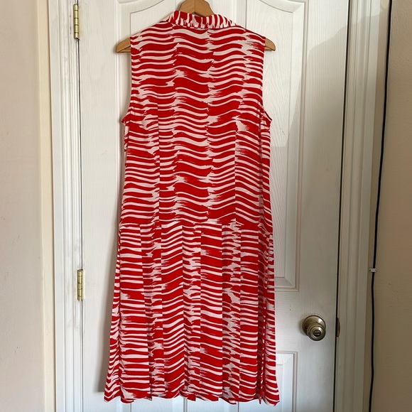 Cabi Brushtroke Pleated Red White Drop Waist Sleeveless Dress size L - Picture 3 of 7